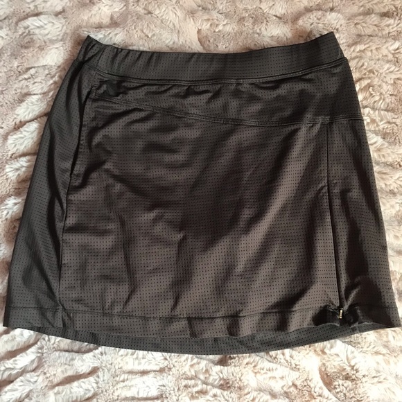 **SOLD** Brown Lolë Tennis Skort - Picture 6 of 8